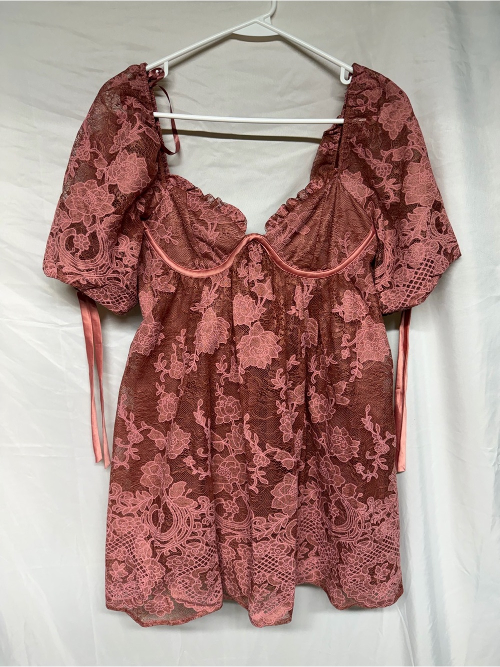 Seni & Code Lace Mini Dress Size M Pink Mauve Puff Sleeve Corset NWT $79